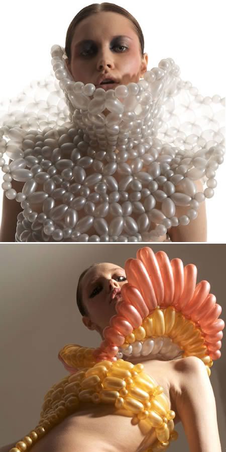 Koleksi Pakaian, gaun Yang Terbuat Dari Balon